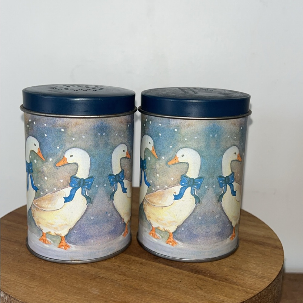 Nesting Blue Ribbon Ducks Salt and Pepper Shakers